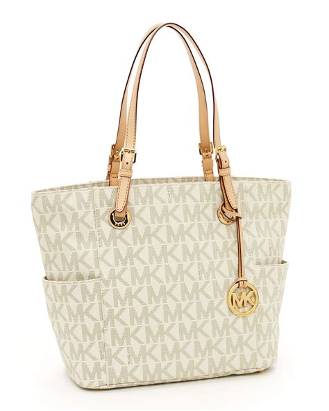 michael kors vanilla jet set logo multifunction satchel|bolso Michael Kors jet set.